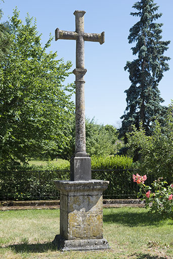 l'architecture religieuse, funéraire et commémorative de la commune de Ferrières-lès-Scey