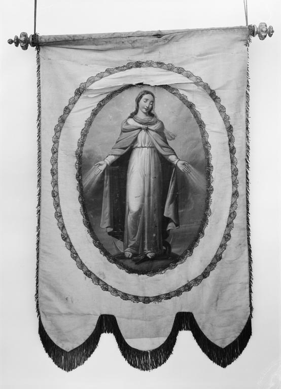 bannière de procession : Immaculée Conception et Vierge de l'Assomption