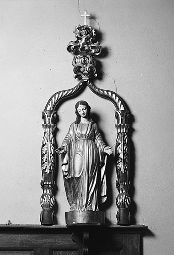 2 statues : Vierge de l'Immaculée Conception et saint Joseph (?)