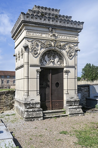 tombeau de la famille Perpigna
