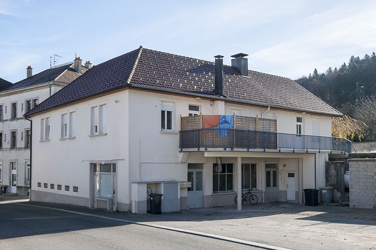 forge et fonderie Louvet, atelier de pierres pour l'horlogerie Sandoz puis fromagerie de la Société coopérative de Fromagerie de Maîche
