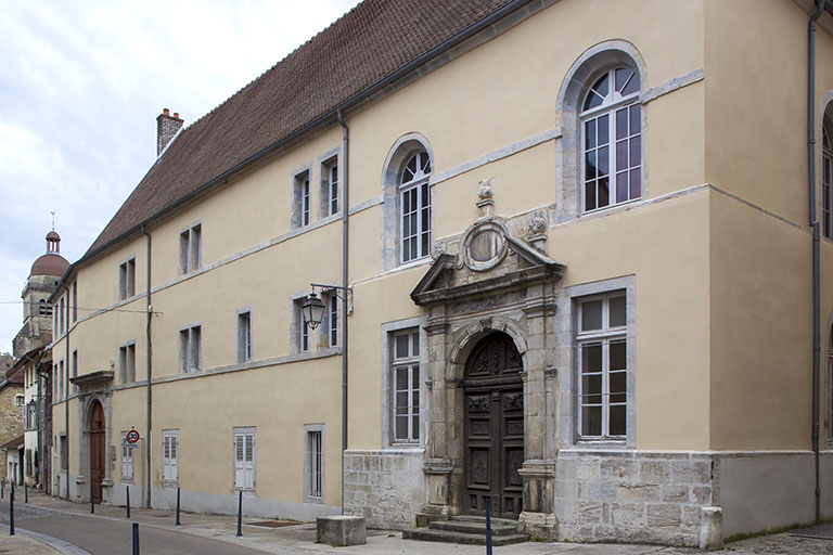 collège des Oratoriens, puis Jules Grévy, actuellement lycée hôtelier Hyacinthe Friant