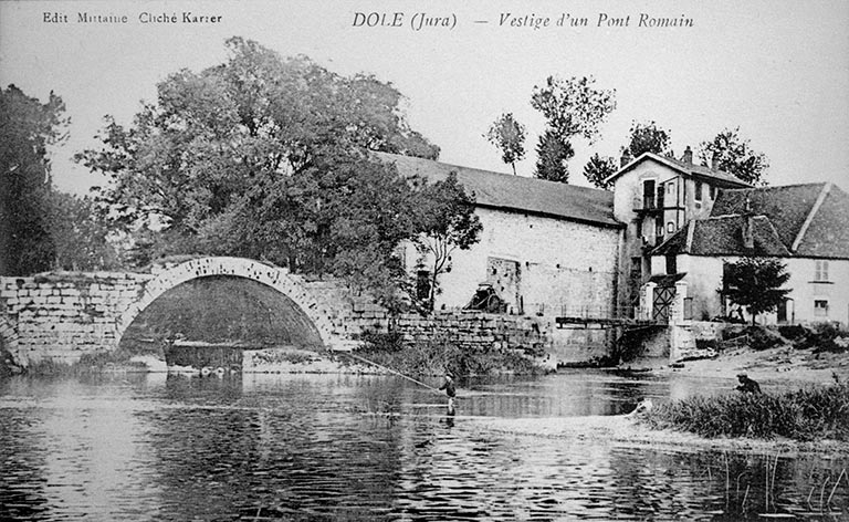 moulin à blé dit moulin de la Papeterie, minoterie, actuellement maison, gymnase