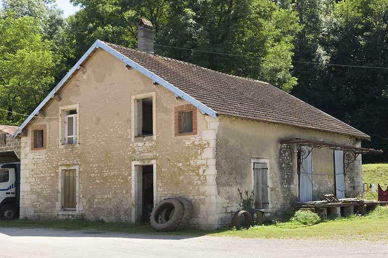haut fourneau, puis laiterie, actuellement ferme