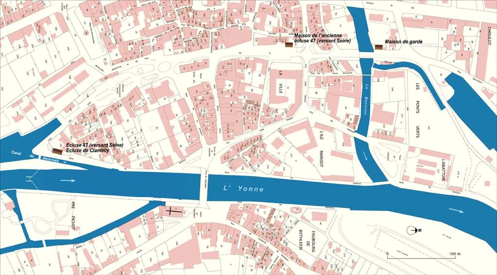 ville de Clamecy (paysages du canal du Nivernais)