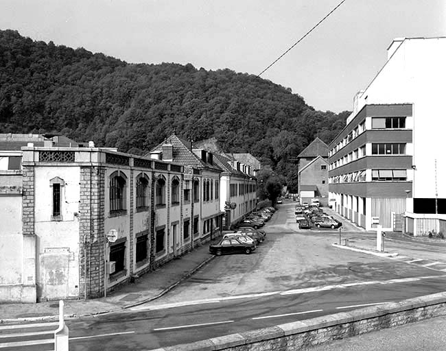 usine à papier de la société des Papeteries Bisontines, usine de fibres artificielles et synthétiques dite usine des Soieries puis de la Rhodiacéta