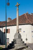 croix monumentale de la rue de l'Église