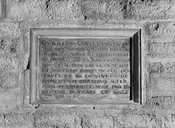 2e plaque commémorative