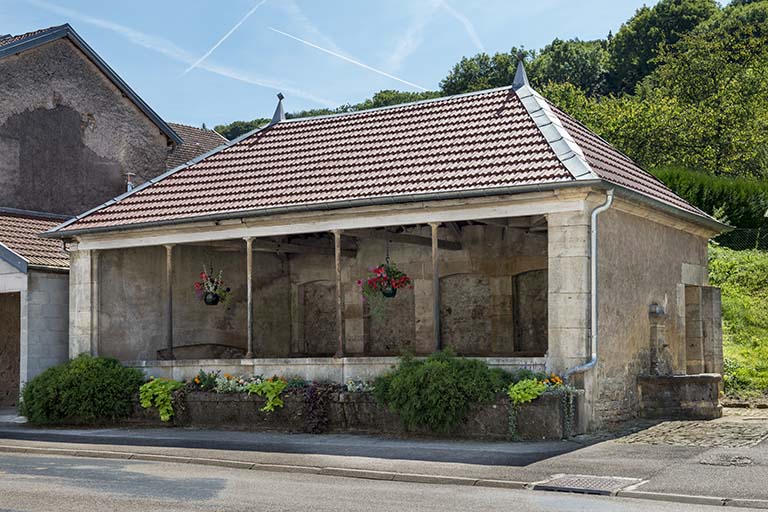 fontaine-lavoir , Grande Rue