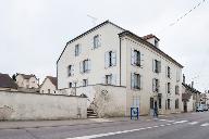 immeuble actuellement centre de finances publiques et logements