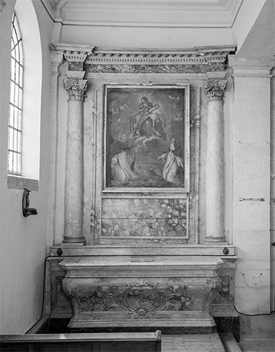 2 autels, 2 gradins d'autel, 2 retables (autels secondaires)