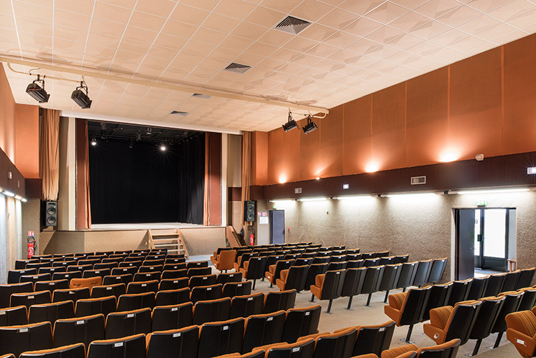 salle de spectacle dite foyer municipal et cinéma Tivoli