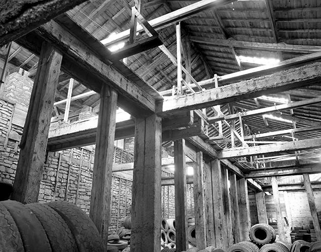 saline, actuellement entrepôt commercial