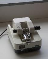machine à meuler dite raineuse automatique