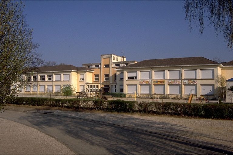 école primaire dite groupe scolaire Louis Pasteur