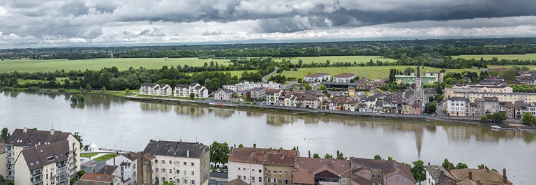 Les conséquences du passage de la Saône dans la ville de Mâcon