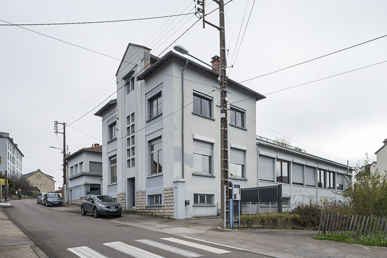 usine de matériel d'équipement industriel Précis, puis Mac