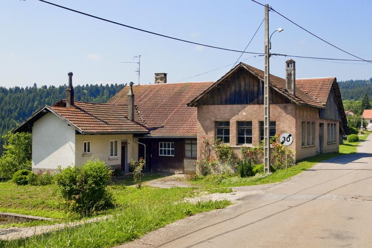 ferme et atelier de boîtes de montre Bouchet, puis menuiserie Pierre
