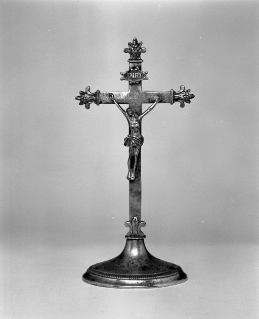croix d'autel