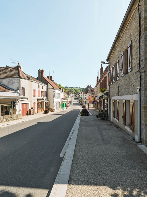 village de Saint-Léger-sur-Dheune (paysages du canal du Centre)