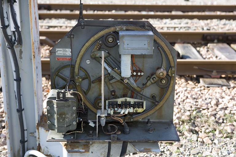 2 moteurs électriques des sémaphores