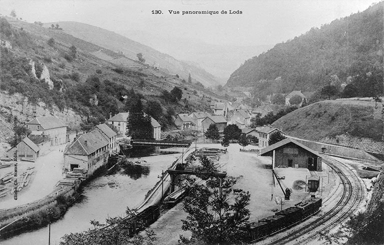 voie ferrée (embranchement de L'Hôpital-du-Grosbois à Lods de la ligne Besançon-Morteau)