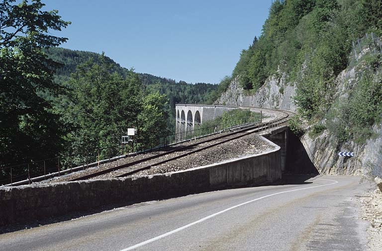 pont ferroviaire (voie ferrée Andelot - La Cluse)