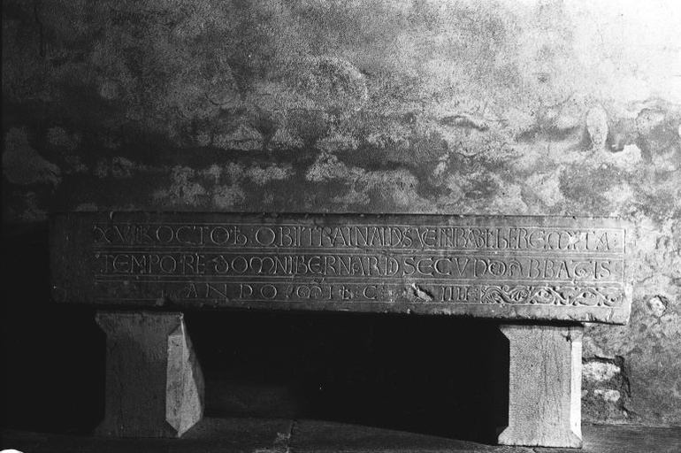 tombeau de l'ermite Renaud
