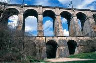 pont ; viaduc ferroviaire de Fin (paysages du canal de Bourgogne)