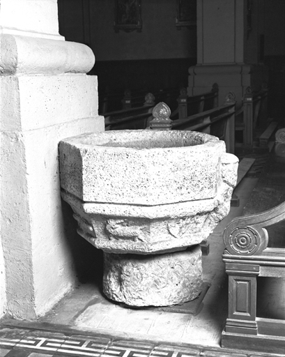 fonts baptismaux, bénitier