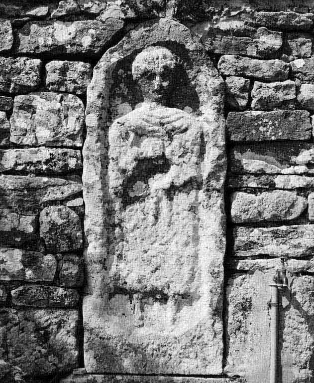 stèle (stèle funéraire, petite nature, encastrée)