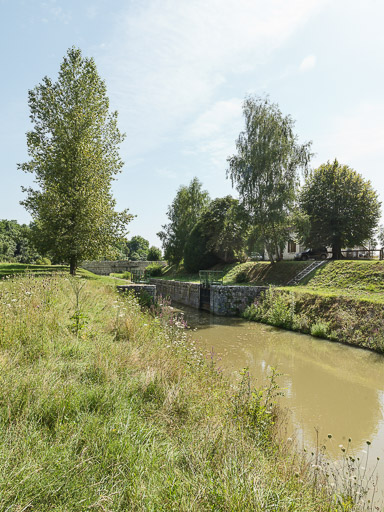 site de l'écluse 16 du versant Loire, dite de Coeuillon, écluse de garde (canal du Nivernais)