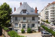 maison (villa Carrel) puis siège de la Chambre départementale d'Agriculture du Doubs, actuellement immeuble de bureaux