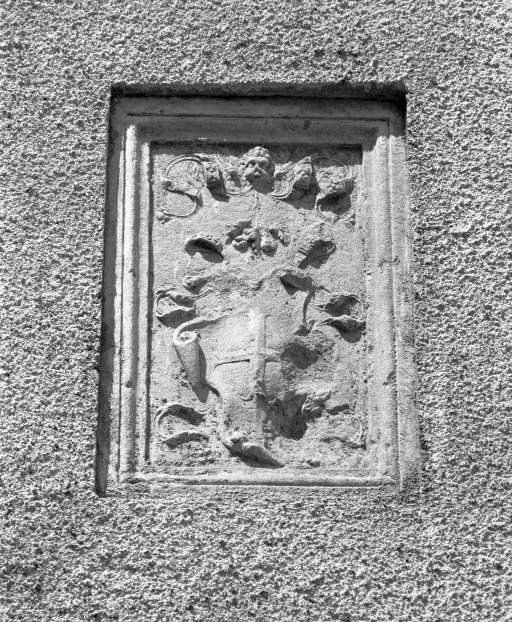 bas-relief