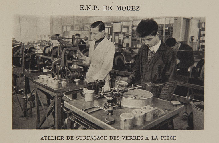 école professionnelle dite Ecole nationale d'Optique puis lycée polyvalent Victor Bérard
