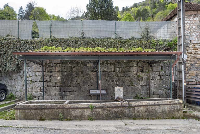 fontaine-lavoir Saint-Nicolas