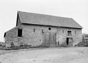 les maisons et les fermes de Thury
