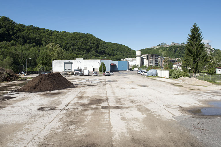 usine à papier de la société des Papeteries Bisontines, usine de fibres artificielles et synthétiques dite usine des Soieries puis de la Rhodiacéta