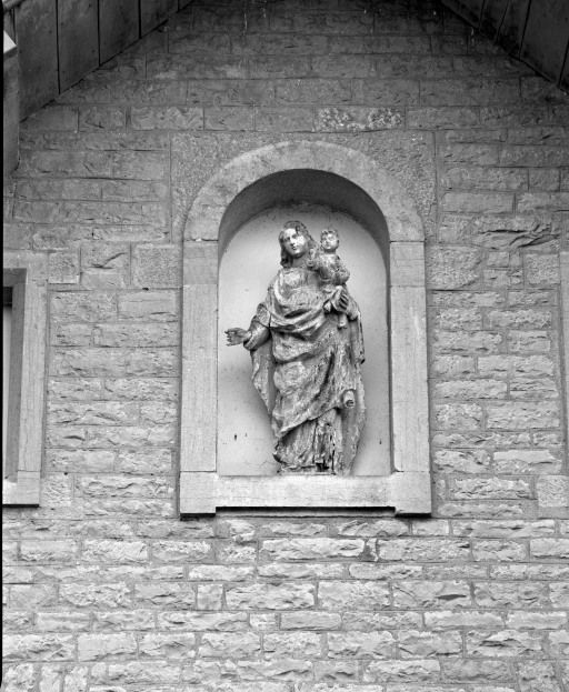 statue (petite nature) : Vierge à l'Enfant