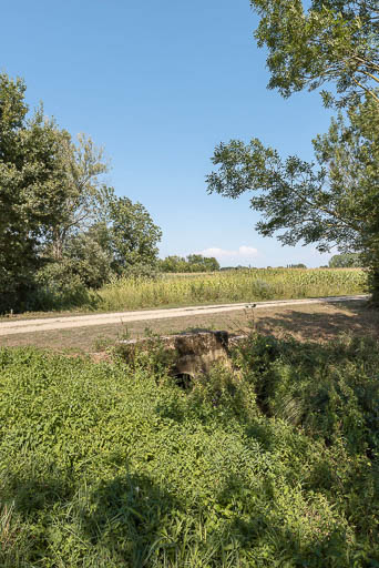 ponceau, pont de Varennes ; pontceau de Varennes (la Seille canalisée)