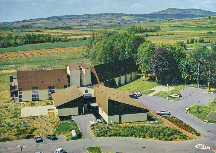 établissement thermal, hôtel et restaurant