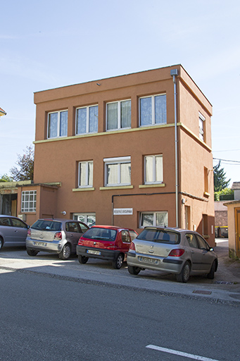 immeuble et café de l'Helvétie, et atelier d'horlogerie de Lucien Jolivet