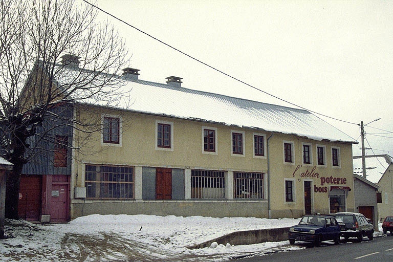 usine de taille de pierre pour la joaillerie et l'industrie dite diamanterie David et Grosgogeat