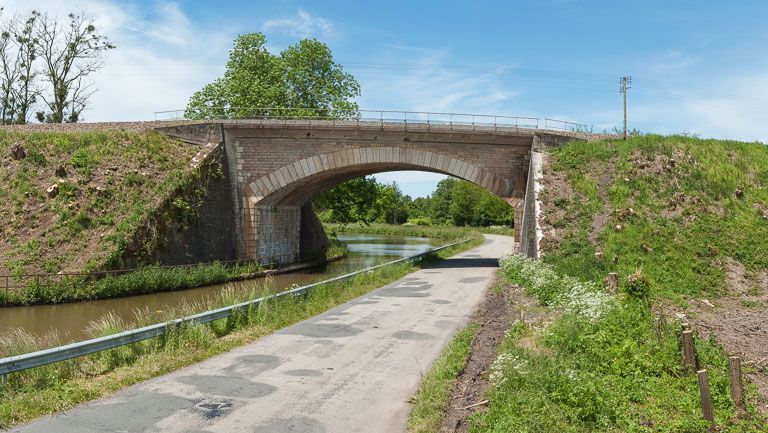 pont ferroviaire (canal du Centre)