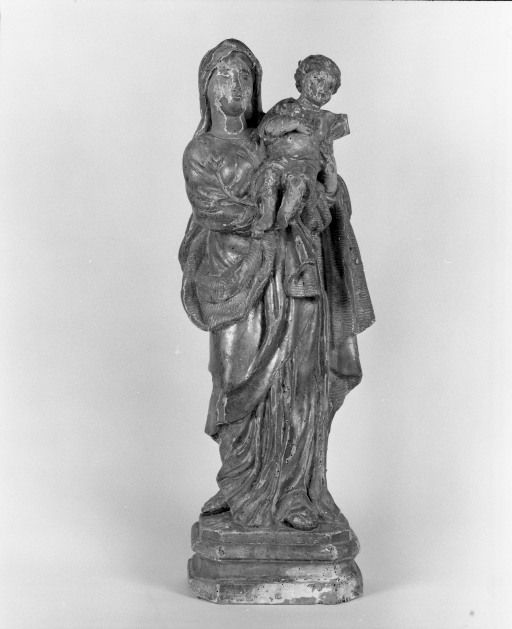 statue (statuette) : Vierge à l'Enfant