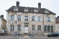 demeure dite maison Petit